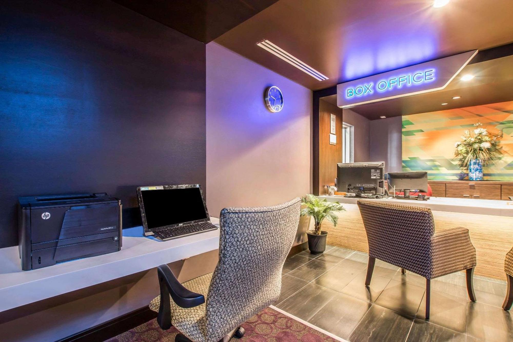 Tilt Hotel Universal-Hollywood, Ascend Hotel Collection Лос-Анджелес Экстерьер фото