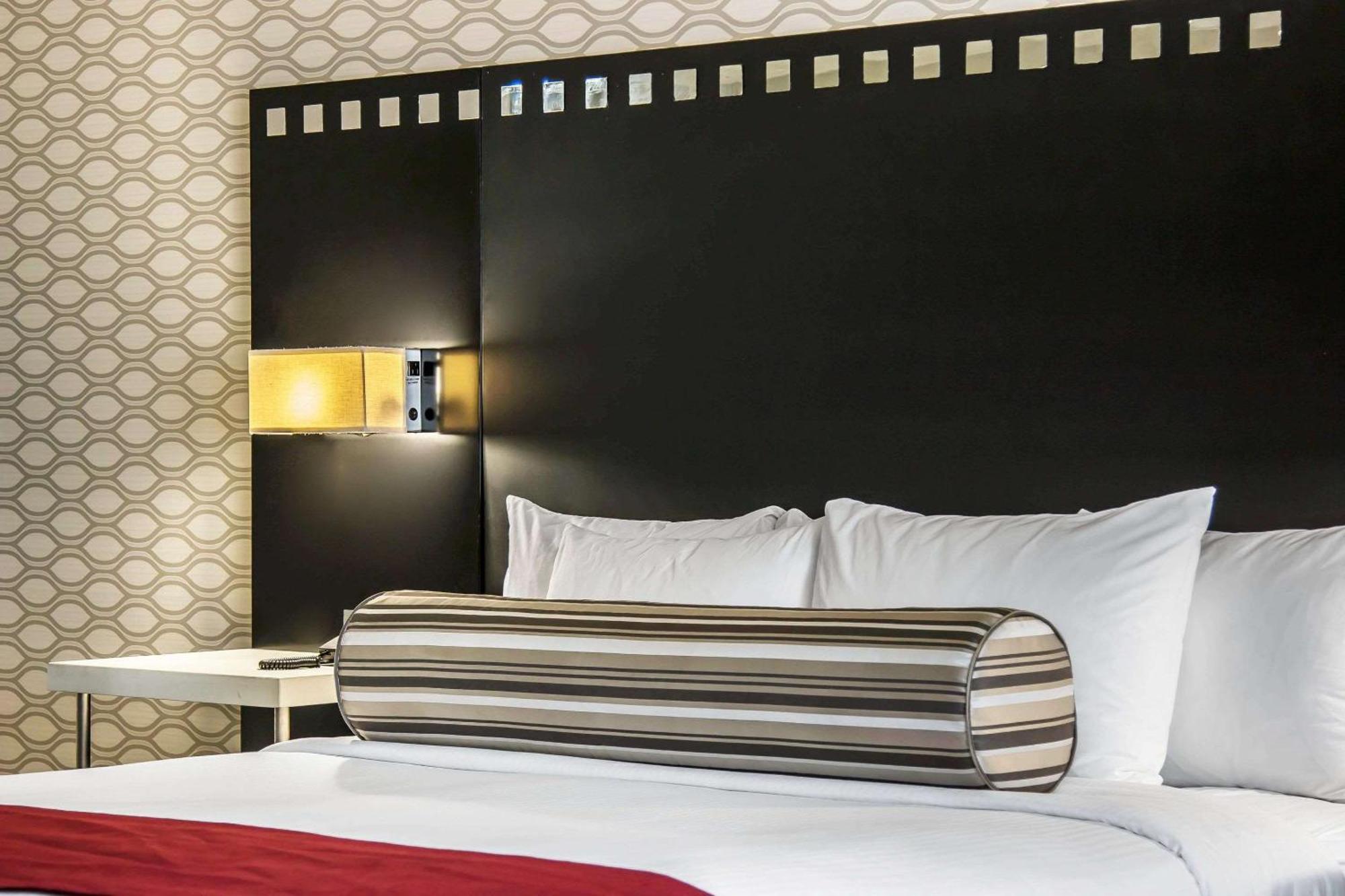 Tilt Hotel Universal-Hollywood, Ascend Hotel Collection Лос-Анджелес Экстерьер фото