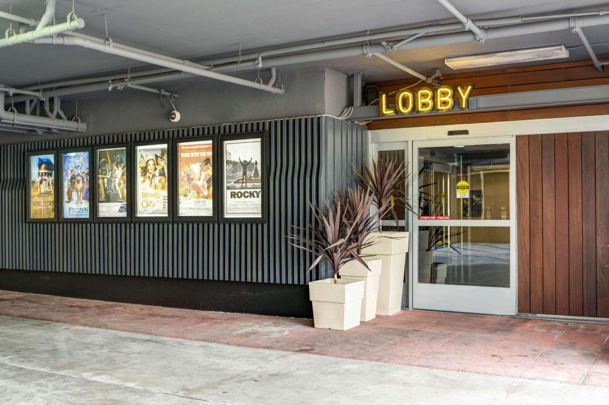 Tilt Hotel Universal-Hollywood, Ascend Hotel Collection Лос-Анджелес Экстерьер фото